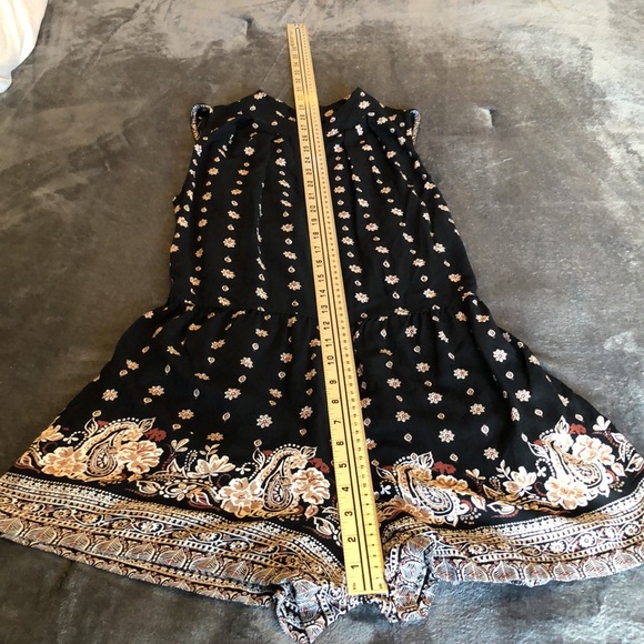 Womens Size small Angie floral sleeveless romper - Picture 3 of 9